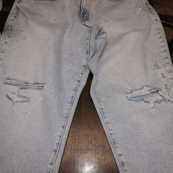 New Old Navy Curvy O.G . Straight Distressed  Ankle Jeans Size Women's 14 - Picture 3 of 4